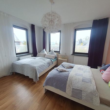 Familienfreundliche Ferienwohnung Erzgebirge Schneeberg  Exterior photo